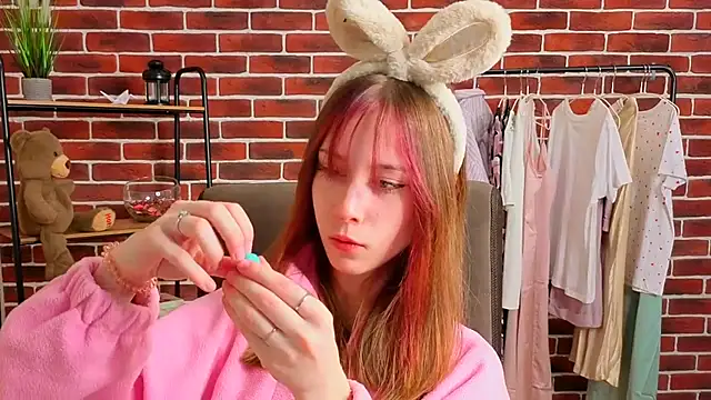 Snapshot of JudyyCarroll chatting on April 10, 12:10 pm JudyyCarroll online show from April 10, 12:10 pm