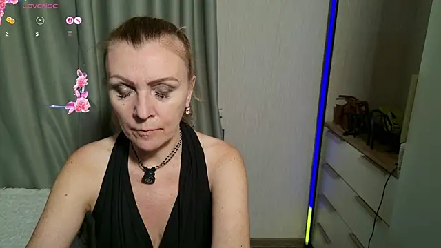 Snapshot of verywetforyou chatting on July 19, 2:10 pm verywetforyou online show from July 19, 2:10 pm