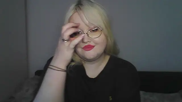 Snapshot of Elayne_Sweet chatting on May 14, 6:09 am Elayne Sweet online show from May 14, 6:09 am