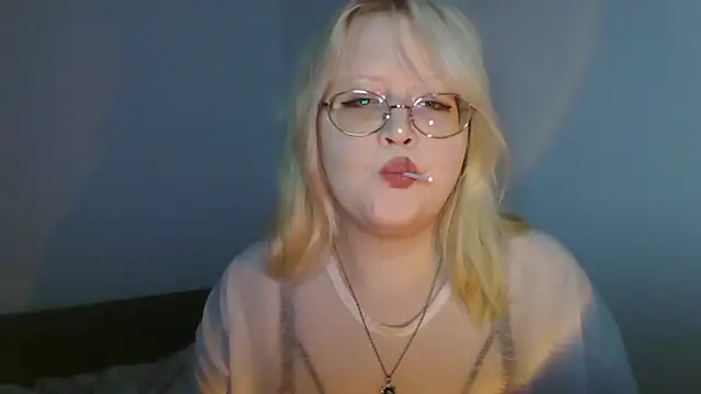 Elayne Sweet online show from June 18, 6:02 am