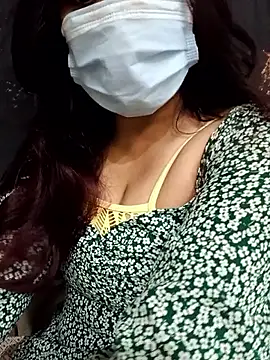 Snapshot of Cute_Anushka97 chatting on April 3, 8:29 pm Cute Anushka97 online show from April 3, 8:29 pm