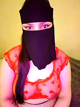 Snapshot of Queen_Lola chatting on April 27, 3:32 pm Queen Lola online show from April 27, 3:32 pm