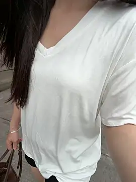 Xiaoyunduo1 online show from May 18, 8:20 am
