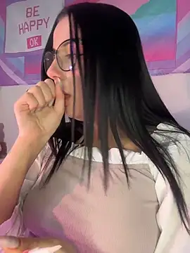 Snapshot of L0LA_XO chatting on April 1, 12:17 pm L0LA XO online show from April 1, 12:17 pm