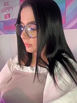 Snapshot of L0LA_XO chatting on April 1, 1:41 pm L0LA XO online show from April 1, 1:41 pm