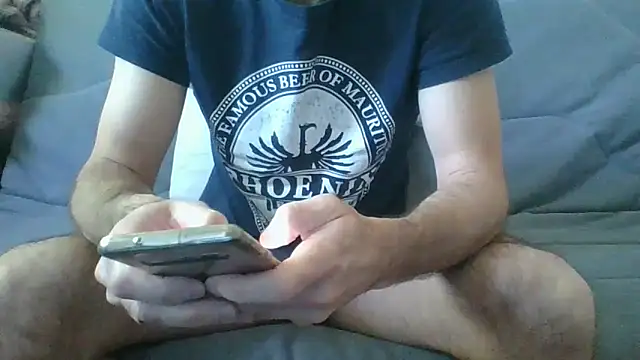 Snapshot of Valmont3340 chatting on May 7, 9:25 am Valmont3340 online show from May 7, 9:25 am