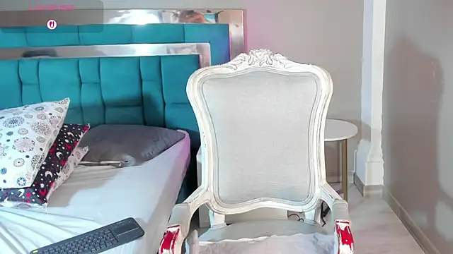 Snapshot of SarahLarsson chatting on June 14, 4:53 pm SarahLarsson online show from June 14, 4:53 pm