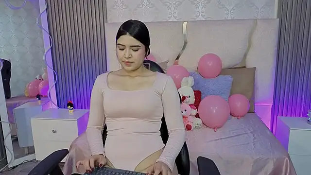 ELA TAY1 online show from April 18, 7:58 pm