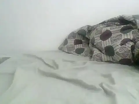 Thandiwe2003 online show from April 22, 5:43 am