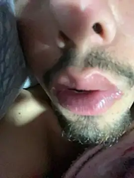 youmeloveyou online show from April 5, 5:54 pm