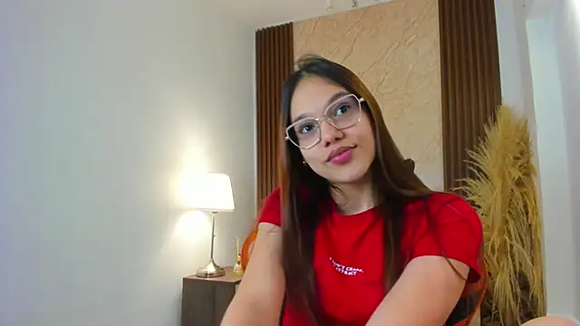 Snapshot of Vi_zzy chatting on April 2, 6:16 pm Vi zzy online show from April 2, 6:16 pm