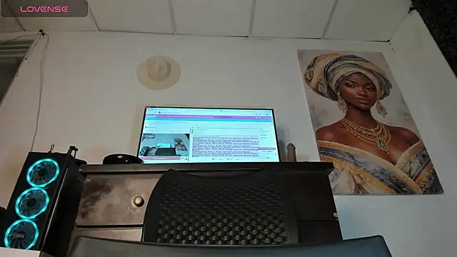 Snapshot of Cynthia_red chatting on July 18, 9:29 pm Cynthia red online show from July 18, 9:29 pm