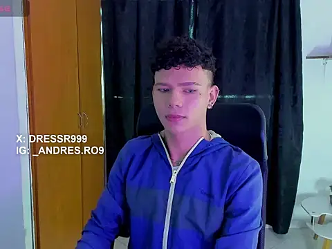 Snapshot of sebascuterouss chatting on April 19, 12:04 pm sebascuterouss online show from April 19, 12:04 pm