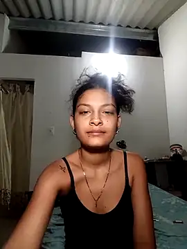 Snapshot of Lyra_Siren chatting on April 9, 2:00 am Lyra Siren online show from April 9, 2:00 am