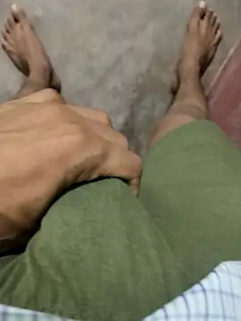 Snapshot of Daddy_004__ chatting on April 3, 1:20 pm Daddy 004 online show from April 3, 1:20 pm