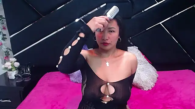 SalmaSantos  online show from May 6, 2:29 am
