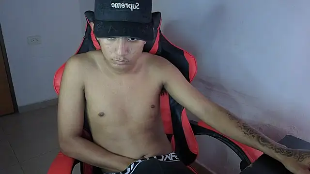 darknigthx online show from April 22, 12:57 am
