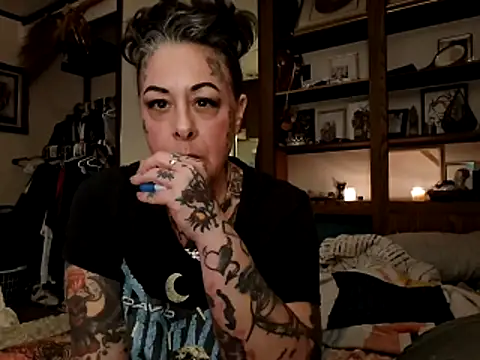 Kitty bang online show from April 1, 5:30 am