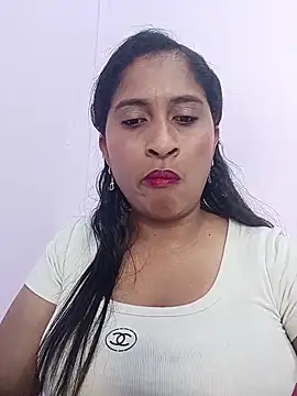 SofiaMendez1  online show from May 22, 3:17 pm