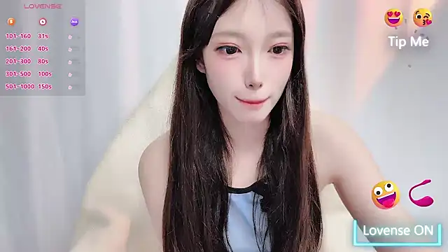 Snapshot of luckyuyu66 chatting on April 9, 1:38 pm luckyuyu66 online show from April 9, 1:38 pm