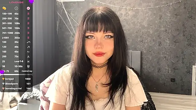 EmilyEmbears online show from May 21, 6:42 am