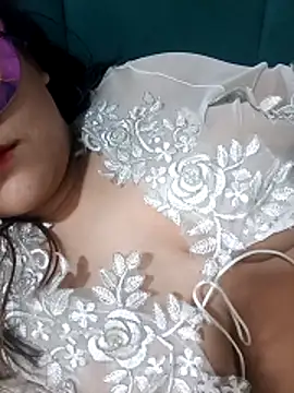 Snapshot of nono_114 chatting on April 5, 1:08 pm nono 114 online show from April 5, 1:08 pm