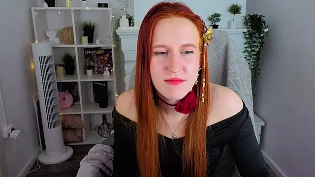 Snapshot of EvaBellea chatting on April 18, 7:58 pm EvaBellea online show from April 18, 7:58 pm
