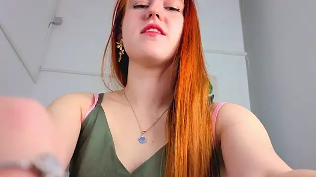 Snapshot of EvaBellea chatting on April 22, 1:01 pm EvaBellea online show from April 22, 1:01 pm