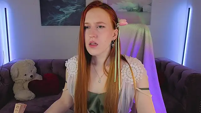 Snapshot of EvaBellea chatting on May 5, 1:41 pm EvaBellea online show from May 5, 1:41 pm