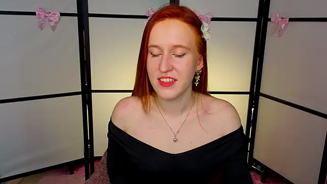 Snapshot of EvaBellea chatting on May 9, 1:49 pm EvaBellea online show from May 9, 1:49 pm