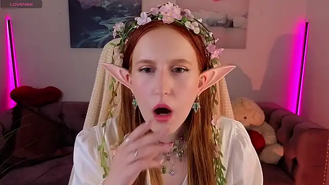 Snapshot of EvaBellea chatting on May 23, 1:37 pm EvaBellea online show from May 23, 1:37 pm