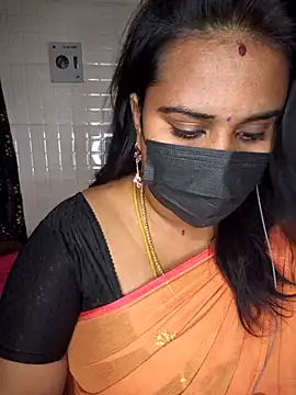 Snapshot of Tamil_hot_flower chatting on June 13, 5:33 pm Tamil hot flower online show from June 13, 5:33 pm