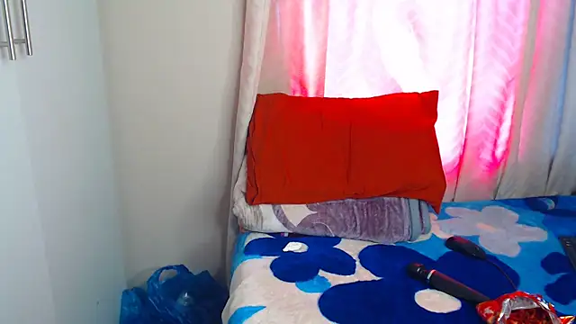 Juicytities20 online show from May 8, 10:53 am
