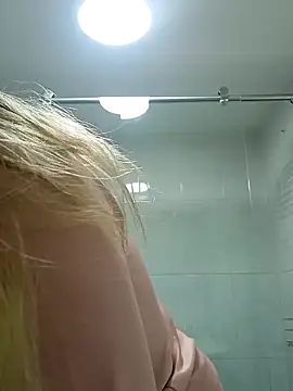 Snapshot of jenny_Dream_ chatting on May 6, 3:46 am jenny Dream online show from May 6, 3:46 am