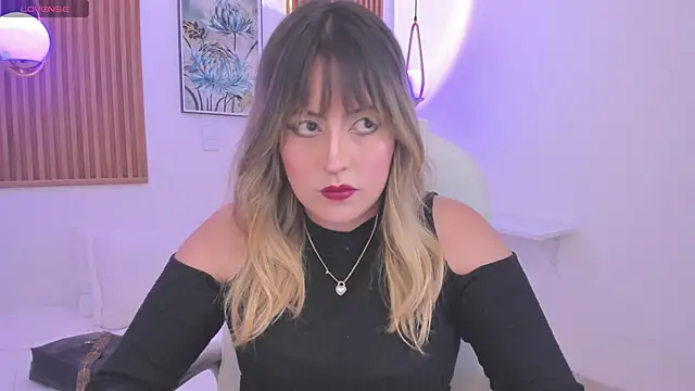 Snapshot of jenny_Dream_ chatting on June 11, 9:02 pm jenny Dream online show from June 11, 9:02 pm