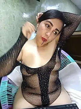 Snapshot of Emily_Divi69 chatting on April 11, 7:45 am Emily Divi69 online show from April 11, 7:45 am