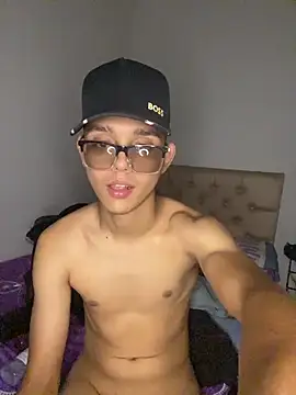 Alex teen 20c online show from April 4, 11:13 pm