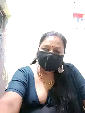Snapshot of PINKI_024 chatting on April 18, 7:23 am PINKI 024 online show from April 18, 7:23 am