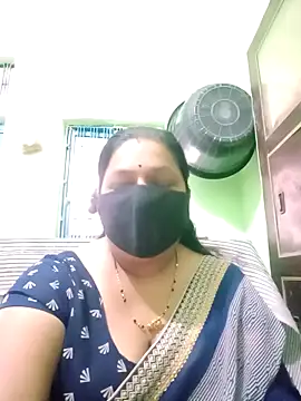 Snapshot of PINKI_024 chatting on April 23, 5:41 am PINKI 024 online show from April 23, 5:41 am