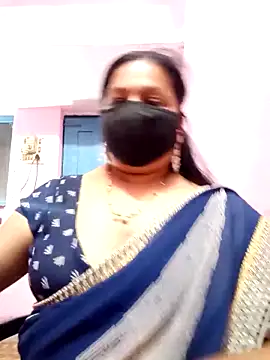 Snapshot of PINKI_024 chatting on April 24, 5:43 am PINKI 024 online show from April 24, 5:43 am