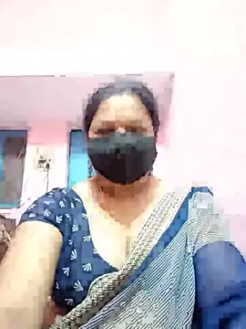 Snapshot of PINKI_024 chatting on May 17, 5:16 am PINKI 024 online show from May 17, 5:16 am
