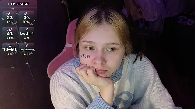 Liaa Lii online show from April 13, 8:25 pm