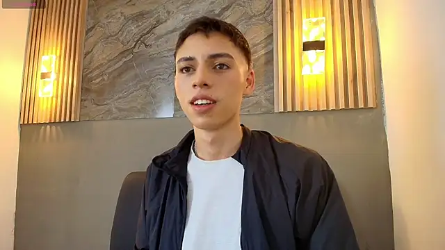 KENNY HANK online show from April 23, 4:03 am