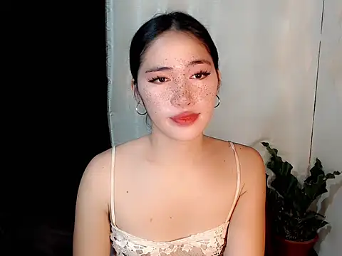 urasiankylie online show from May 9, 10:31 am
