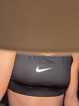 latinacaro- online show from May 22, 5:58 am