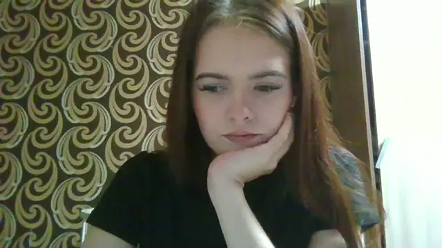 Snapshot of KikiAmino chatting on June 1, 5:20 am KikiAmino online show from June 1, 5:20 am
