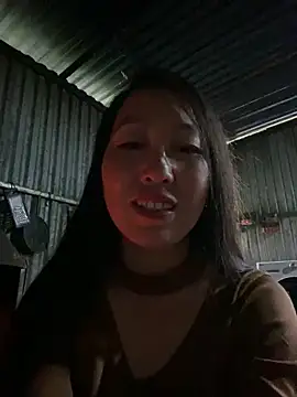 Snapshot of Huonglyna chatting on May 10, 3:12 am Huonglyna online show from May 10, 3:12 am