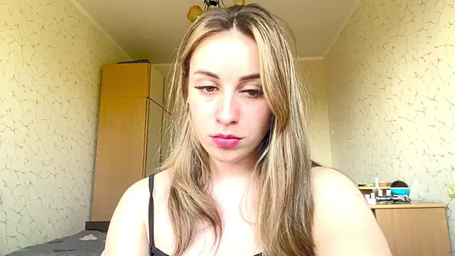 SpringSummers online show from June 11, 3:10 pm