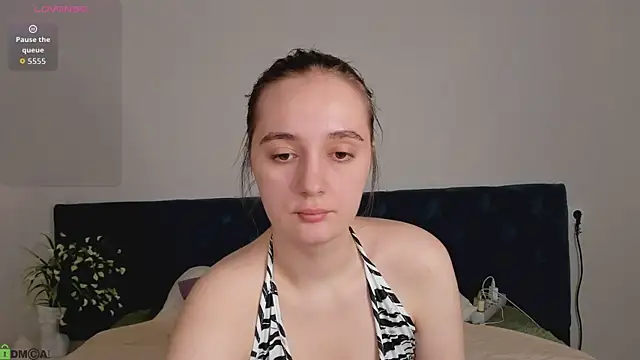 Amy-Desiree online show from July 3, 1:34 am
