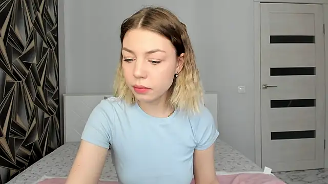 Snapshot of uma_like chatting on April 21, 9:04 am uma like online show from April 21, 9:04 am